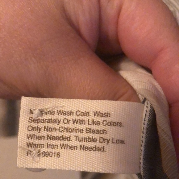 Men's Striped Casual Button Down Shirt - Picture 4 of 4